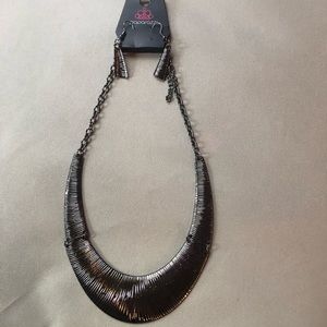*3/$15* NWT metal necklace and earrings